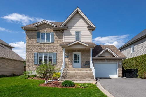 37 Rue Pierre-Nolin  Saint-Jean-Sur-Richelieu, QC J2W 3A4