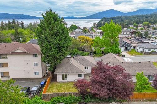 8144 Arthur St, Crofton, BC 