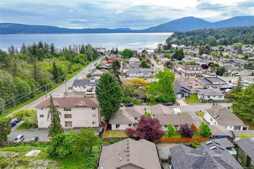 8144 Arthur St, Crofton, BC 