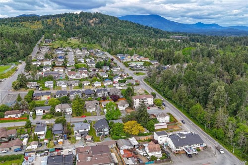8144 Arthur St, Crofton, BC 