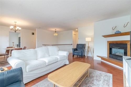 8144 Arthur St, Crofton, BC 