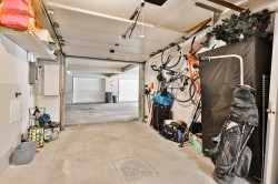 Garage - 
