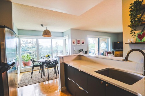 #604-4030 Quadra St  Saanich, BC V8X 1K2