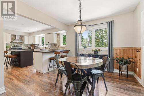 2207 Jester Court, Burlington, ON - Indoor Photo Showing Dining Room