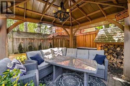 2207 Jester Court, Burlington, ON - Outdoor With Deck Patio Veranda