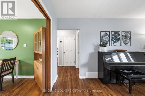 1056 Hindley Street, Ottawa, ON - Indoor Photo Showing Other Room