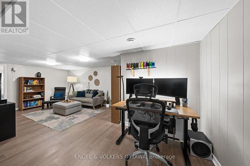 Large basement rec room - 1056 Hindley Street, Ottawa, ON - Indoor Photo Showing Office