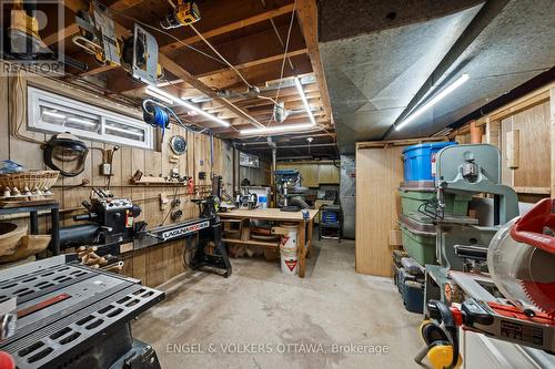 large workshop - 1056 Hindley Street, Ottawa, ON - Indoor Photo Showing Basement