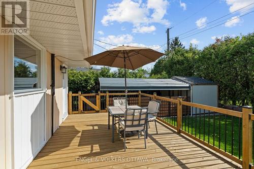 1056 Hindley Street, Ottawa, ON - Outdoor With Exterior
