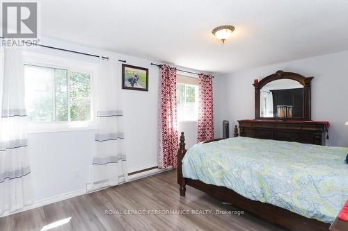 3194 Stockton Drive, Ottawa, ON - Indoor Photo Showing Bedroom