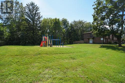 3194 Stockton Drive, Ottawa, ON - Outdoor With Backyard