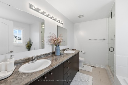 44 Keith-Wright Crescent, Ajax, ON - Indoor Photo Showing Bathroom