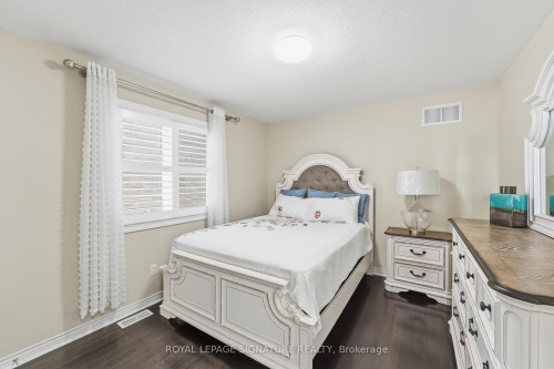 44 Keith-Wright Crescent, Ajax, ON - Indoor Photo Showing Bedroom
