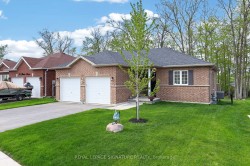22 Hunter Avenue Tay, ON L0K 2A0