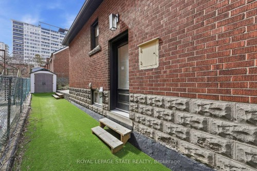 129 Jackson Street W, Hamilton, ON - Outdoor With Exterior