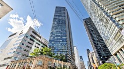 2710-832 Bay Street Toronto, ON M5S 1Z6