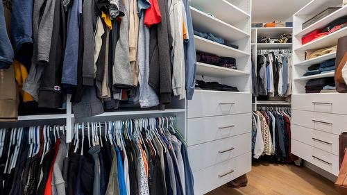 2300 Saddleback Drive, Kamloops, BC - Indoor With Storage