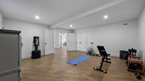 2300 Saddleback Drive, Kamloops, BC - Indoor