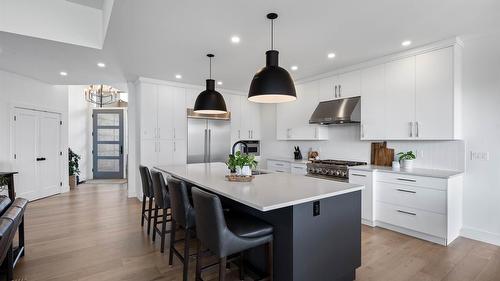 2300 Saddleback Drive, Kamloops, BC - Indoor Photo Showing Kitchen With Upgraded Kitchen