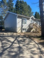 305 Rue St-Roch  Saint-Donat, QC J0T 2C0