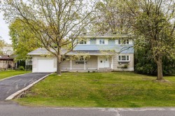 445 Greenwood Drive Beaconsfield, QC H9W 5A1