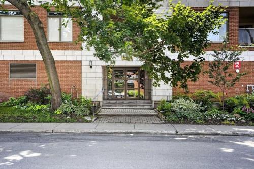 Façade - 201-828 Av. Querbes, Montréal (Outremont), QC - Outdoor