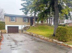 560 Rue Hocquart Laval (Duvernay), QC H7E 3N7