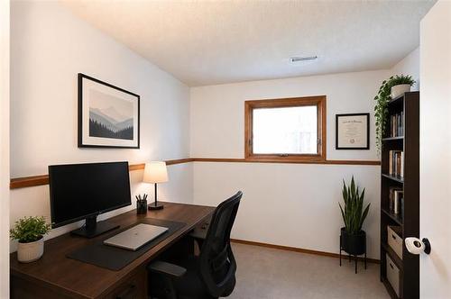 1056 Kildare Ave, Winnipeg, MB 