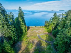 4218 Island Hwy SOUTHCourtenay, BC V9N 9R8