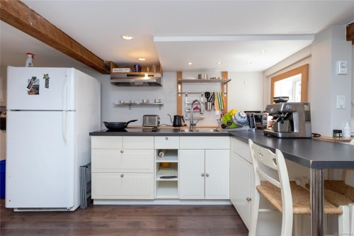 548 Cornwall St, Victoria, BC 