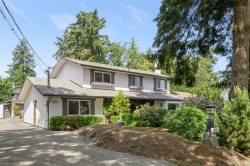 1020 Lucas Ave  Saanich, BC V8X 3P7