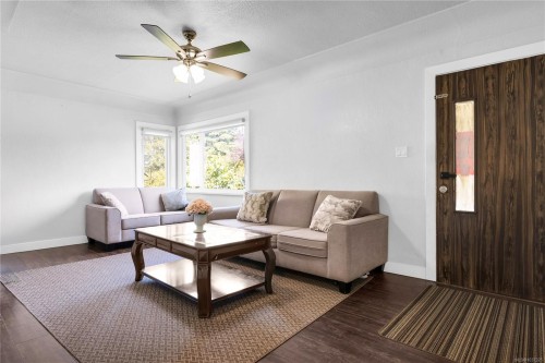 251 Sims Ave, Saanich, BC 