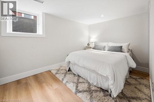 256 Bowman Street, Waterloo, ON - Indoor Photo Showing Bedroom