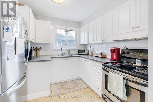 1503 Gilles Street, Ottawa, ON - Indoor Photo Showing Kitchen With Double Sink