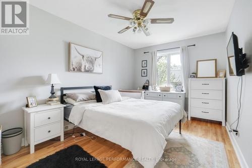 1503 Gilles Street, Ottawa, ON - Indoor Photo Showing Bedroom