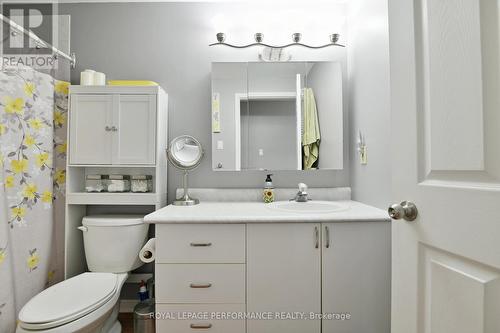 1503 Gilles Street, Ottawa, ON - Indoor Photo Showing Bathroom