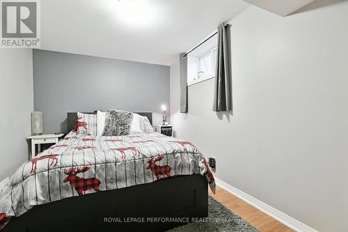 1503 Gilles Street, Ottawa, ON - Indoor Photo Showing Bedroom