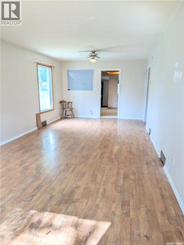 4366 Price Avenue, Gull Lake, SK - Indoor