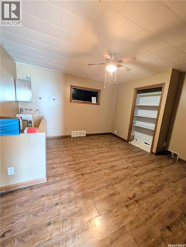 4366 Price Avenue, Gull Lake, SK - Indoor Photo Showing Other Room