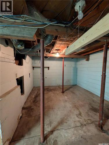 4366 Price Avenue, Gull Lake, SK - Indoor Photo Showing Basement