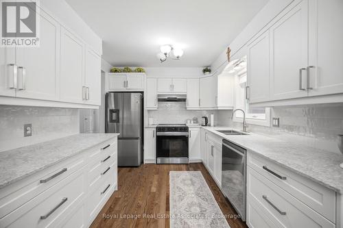 4119 Continental Drive, Burlington, ON - Indoor Photo Showing Kitchen With Stainless Steel Kitchen With Double Sink With Upgraded Kitchen