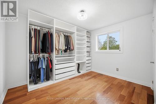 4119 Continental Drive, Burlington, ON - Indoor