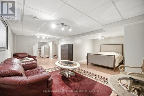 4119 Continental Drive, Burlington, ON - Indoor