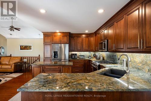 834603 4Th Line Ehs, Mono, ON - Indoor Photo Showing Kitchen With Double Sink With Upgraded Kitchen