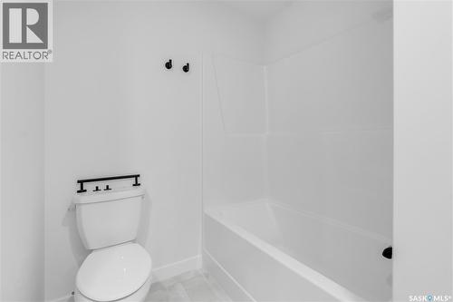 1428 E Avenue N, Saskatoon, SK - Indoor Photo Showing Bathroom
