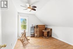 Bedroom 2 - 