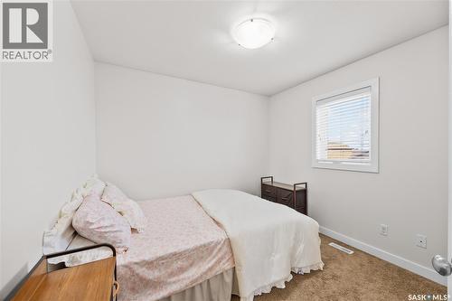 806 Stonebridge Common, Saskatoon, SK - Indoor Photo Showing Bedroom