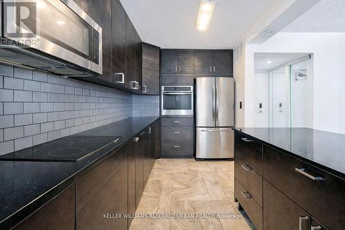 1811 - 10 MARTHA EATON WAY  Toronto, ON M6M 5B3