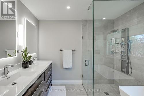 3531 Gallager Drive, Mississauga, ON - Indoor Photo Showing Bathroom