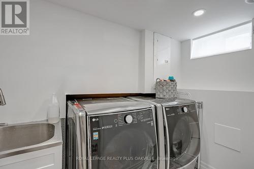 3531 Gallager Drive, Mississauga, ON - Indoor Photo Showing Laundry Room